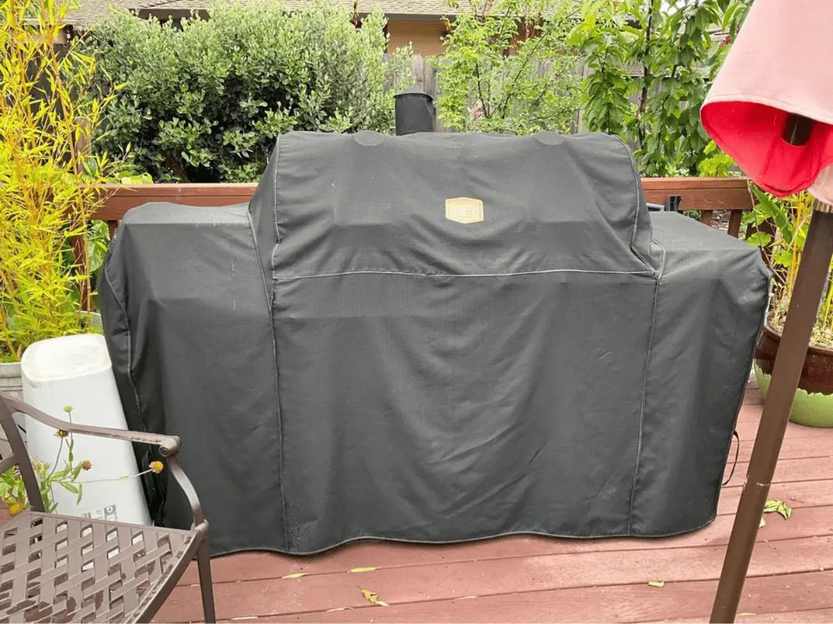 how to clean a charcoal grill Oklahoma joe with cover